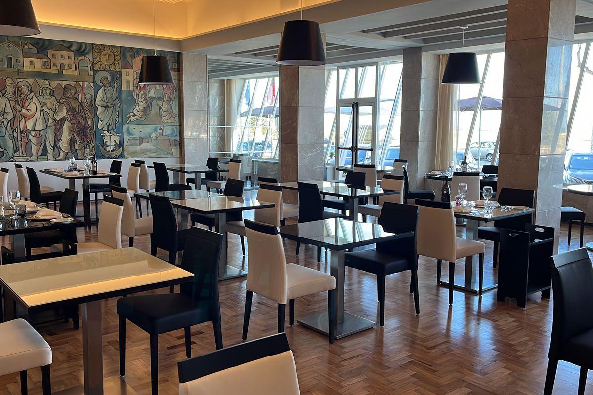 Hotel Mercure Фигейра-да-Фош Экстерьер фото