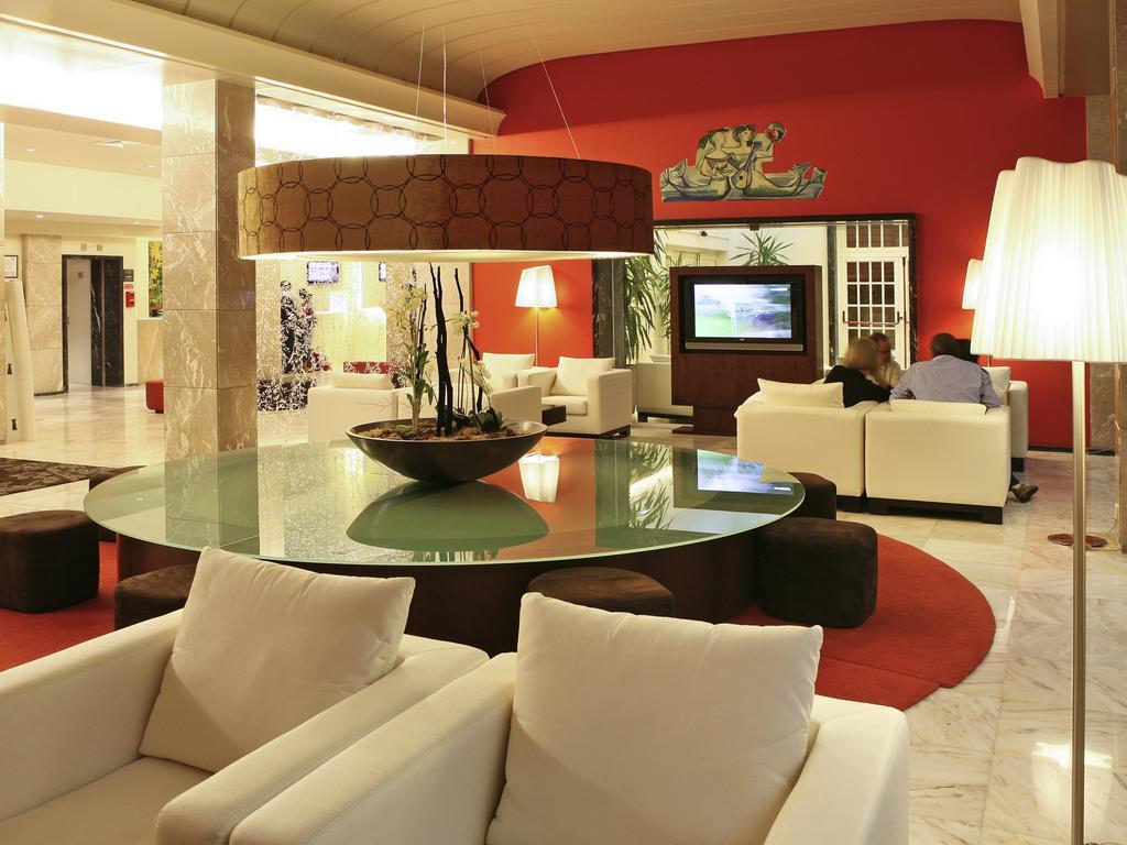 Hotel Mercure Фигейра-да-Фош Экстерьер фото